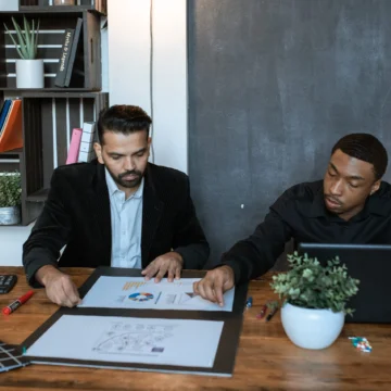 Real Estate As A Side Job: Is It Possible?